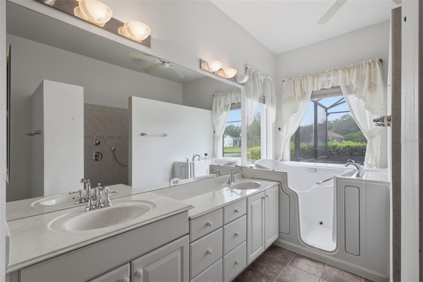 120 BLUE STONE CIR, WINTER GARDEN, FL, 34787