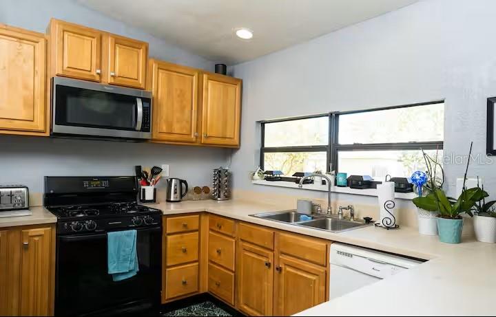 227 WOODLAND AVE, COCOA BEACH, FL, 32931
