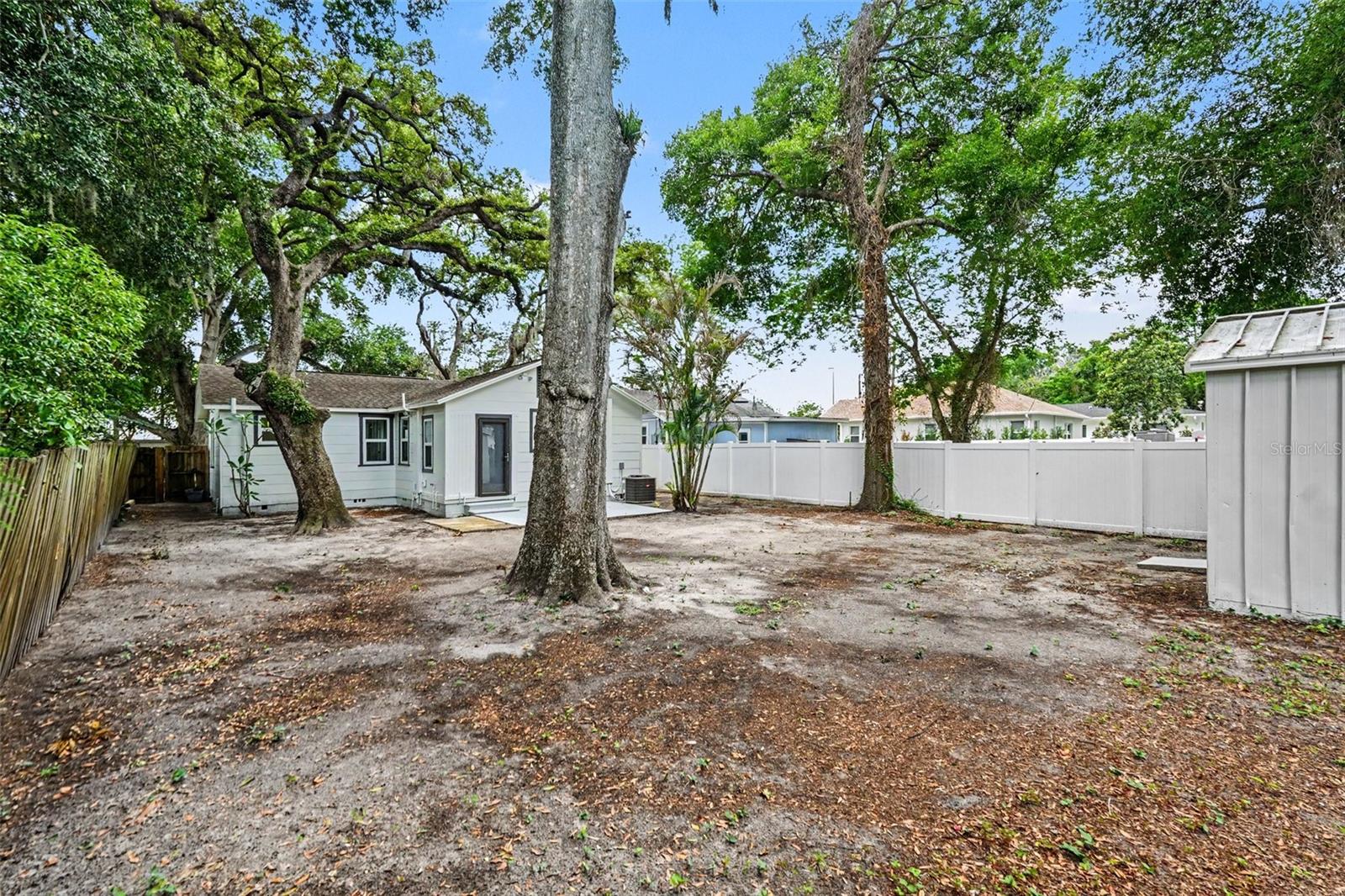 1804 E COMANCHE AVE, TAMPA, FL, 33610