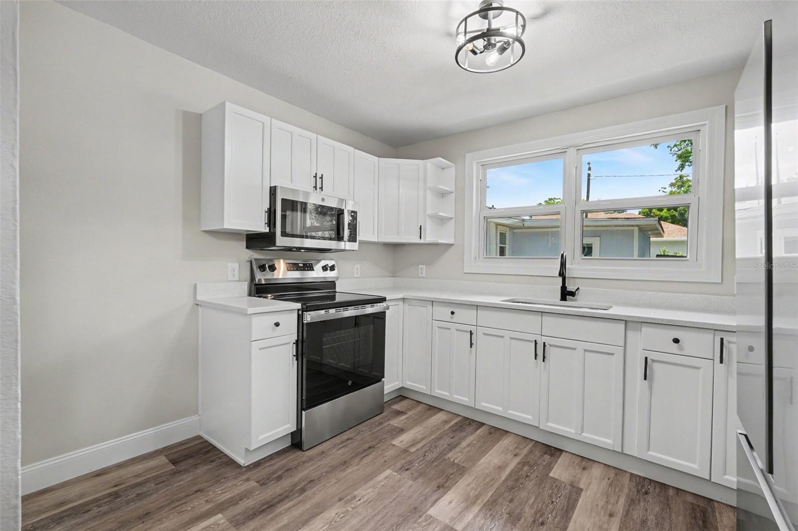 1804 E COMANCHE AVE, TAMPA, FL, 33610