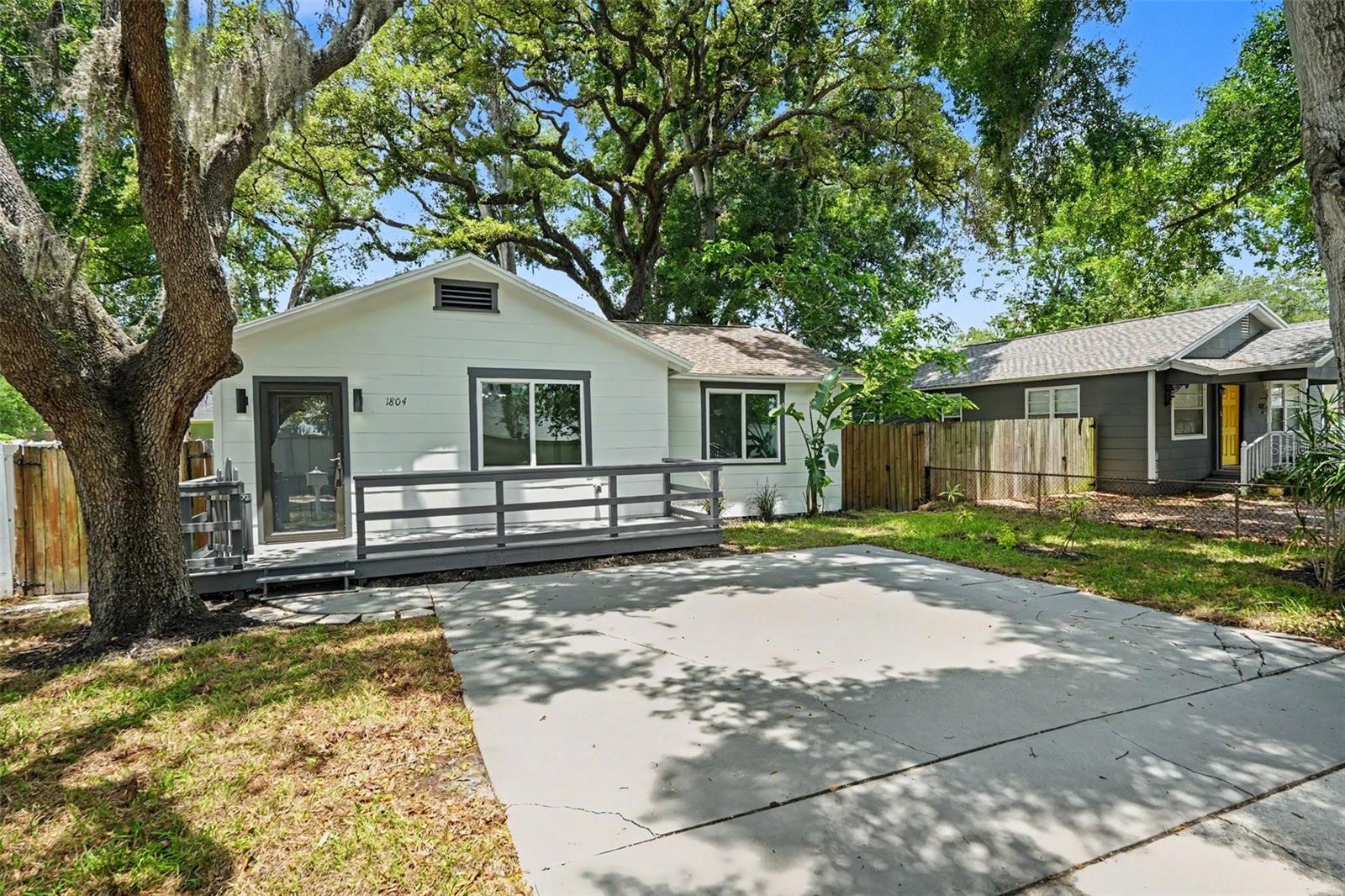 1804 E COMANCHE AVE, TAMPA, FL, 33610