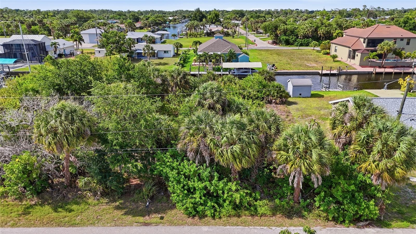 18318 VAN NUYS CIR, PORT CHARLOTTE, FL, 33948