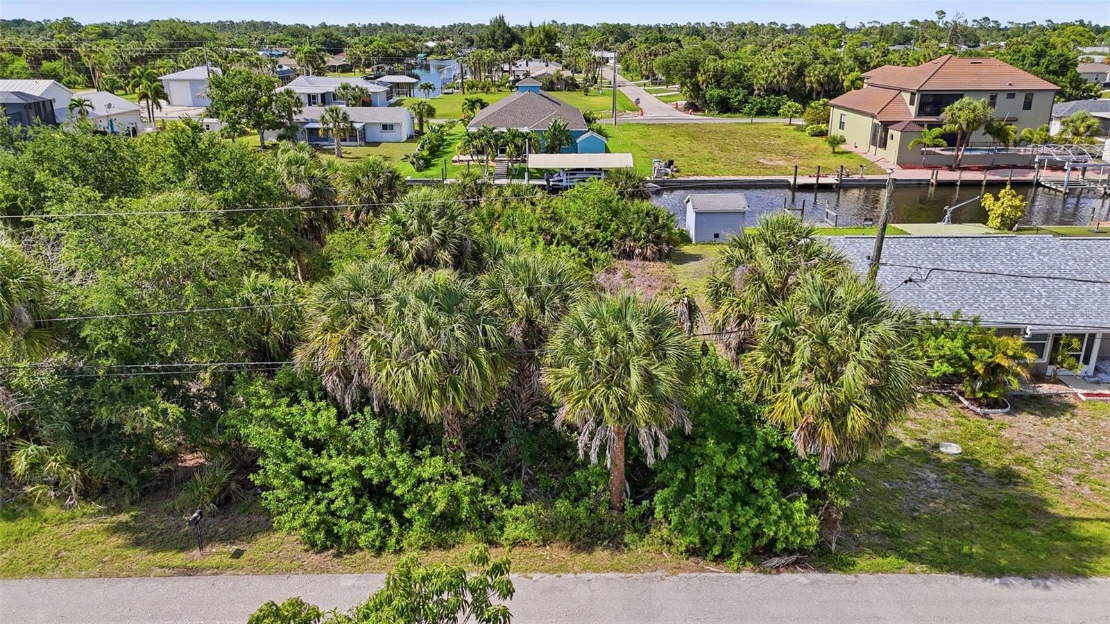 18318 VAN NUYS CIR, PORT CHARLOTTE, FL, 33948