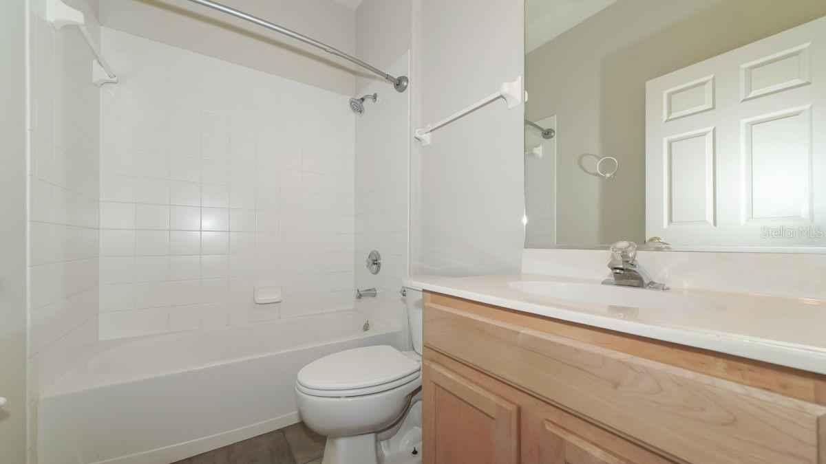 5453 NEW COVINGTON DR, SARASOTA, FL, 34233