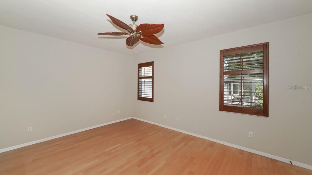 5453 NEW COVINGTON DR, SARASOTA, FL, 34233