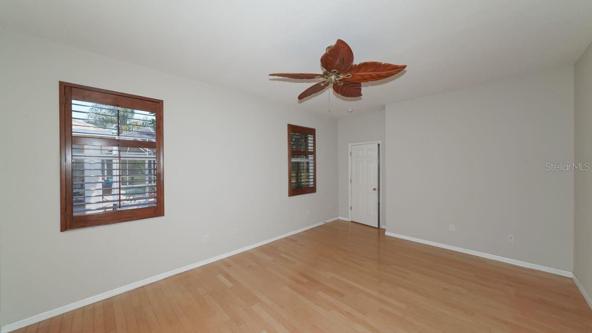 5453 NEW COVINGTON DR, SARASOTA, FL, 34233