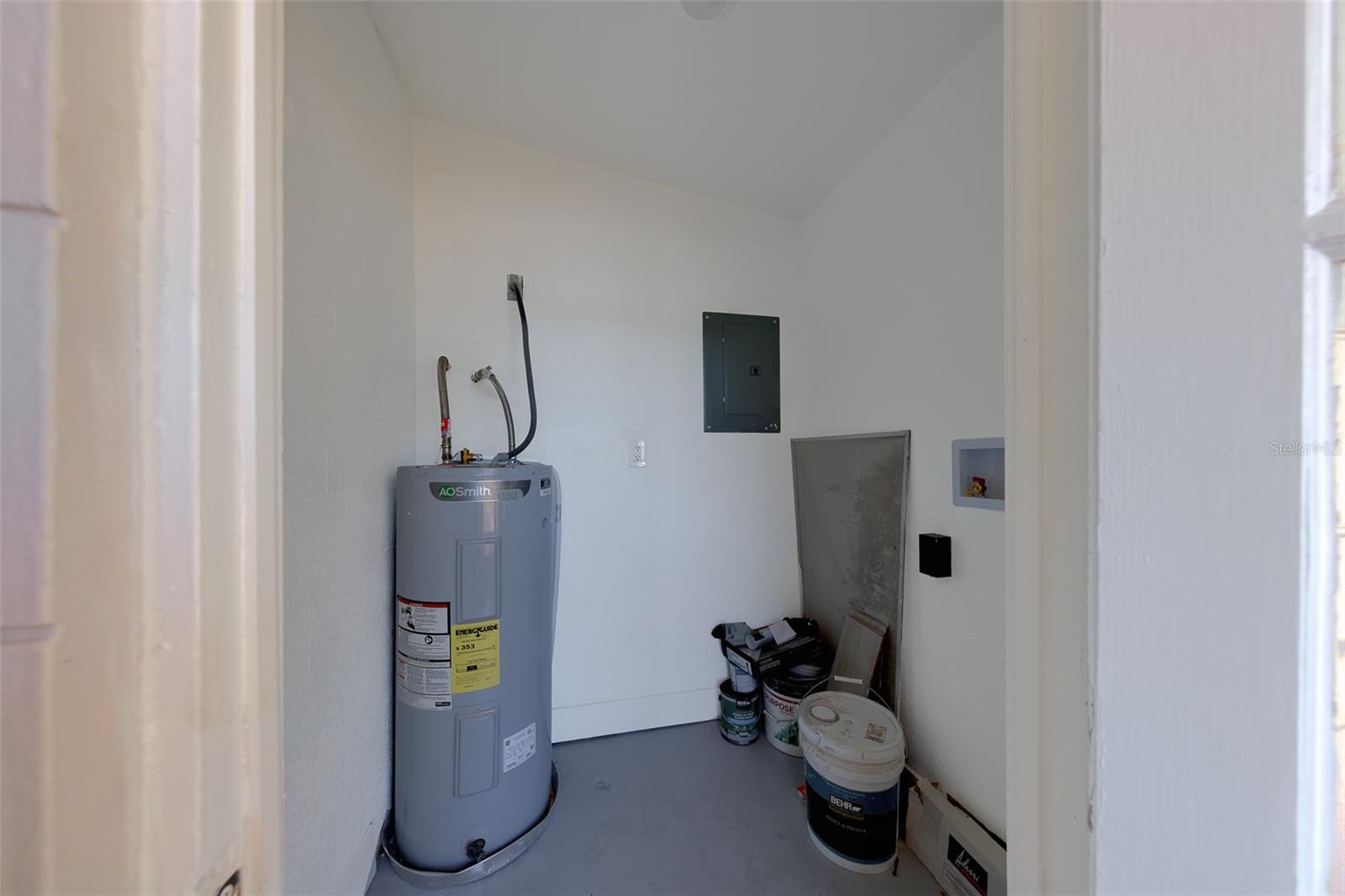 2534 IRVING AVE S, ST PETERSBURG, FL, 33712