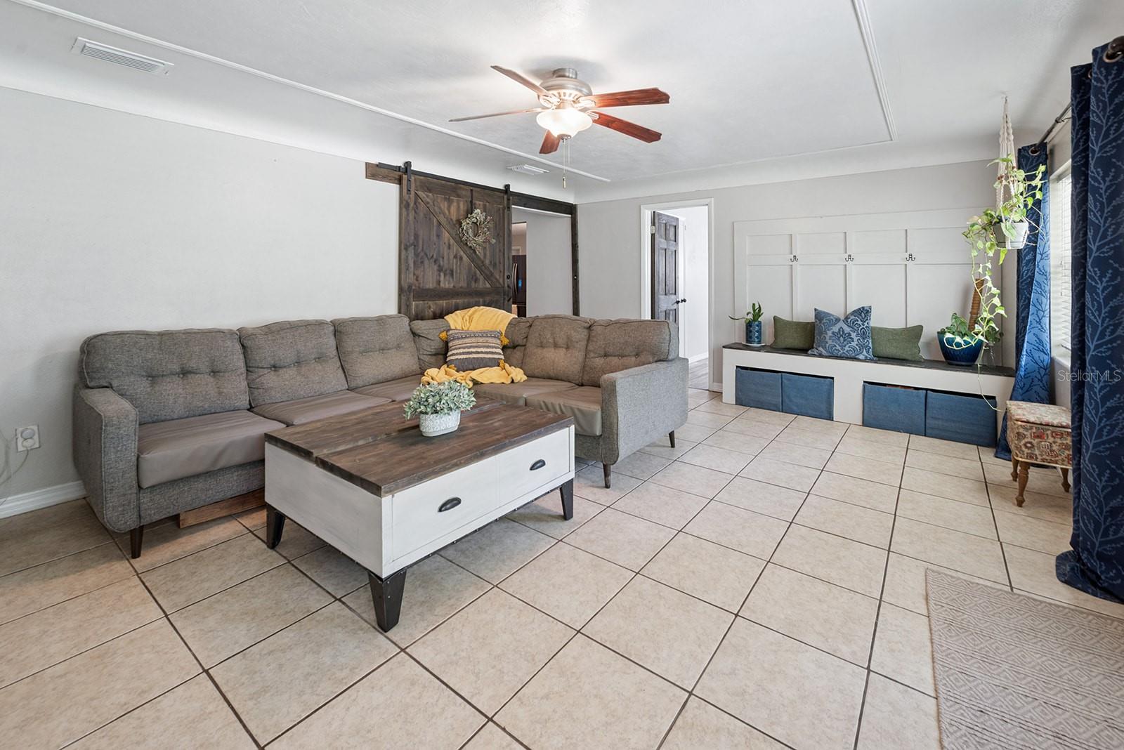 917 SW 2ND AVE, TRENTON, FL, 32693