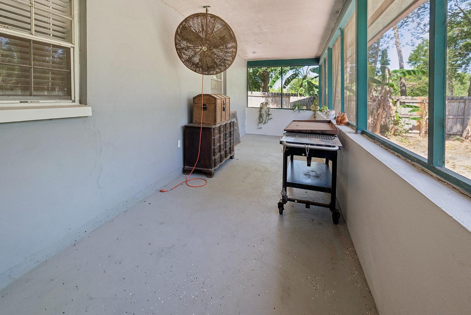 917 SW 2ND AVE, TRENTON, FL, 32693