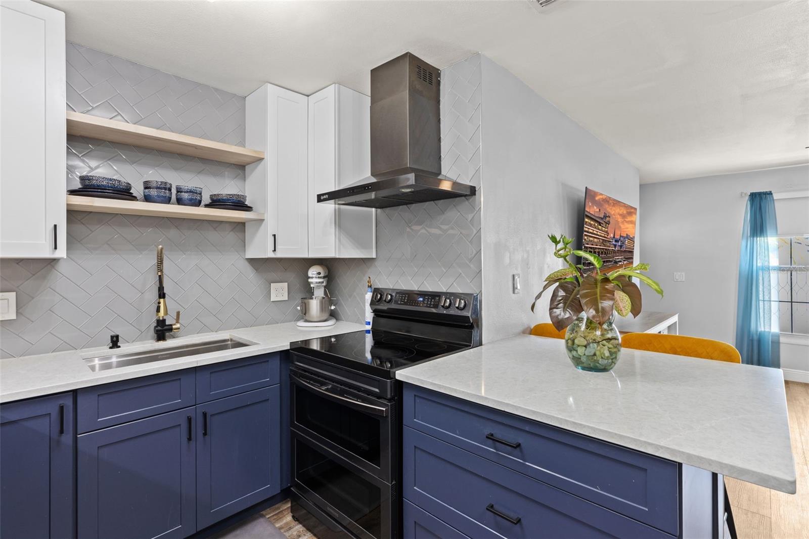 5508 WHITMORE DR, TAMPA, FL, 33634