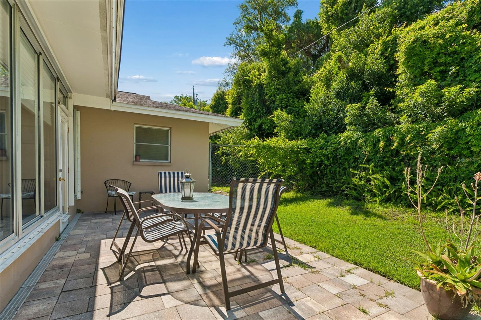 1251 HOLIDAY DRIVE, TARPON SPRINGS, FL, 34689