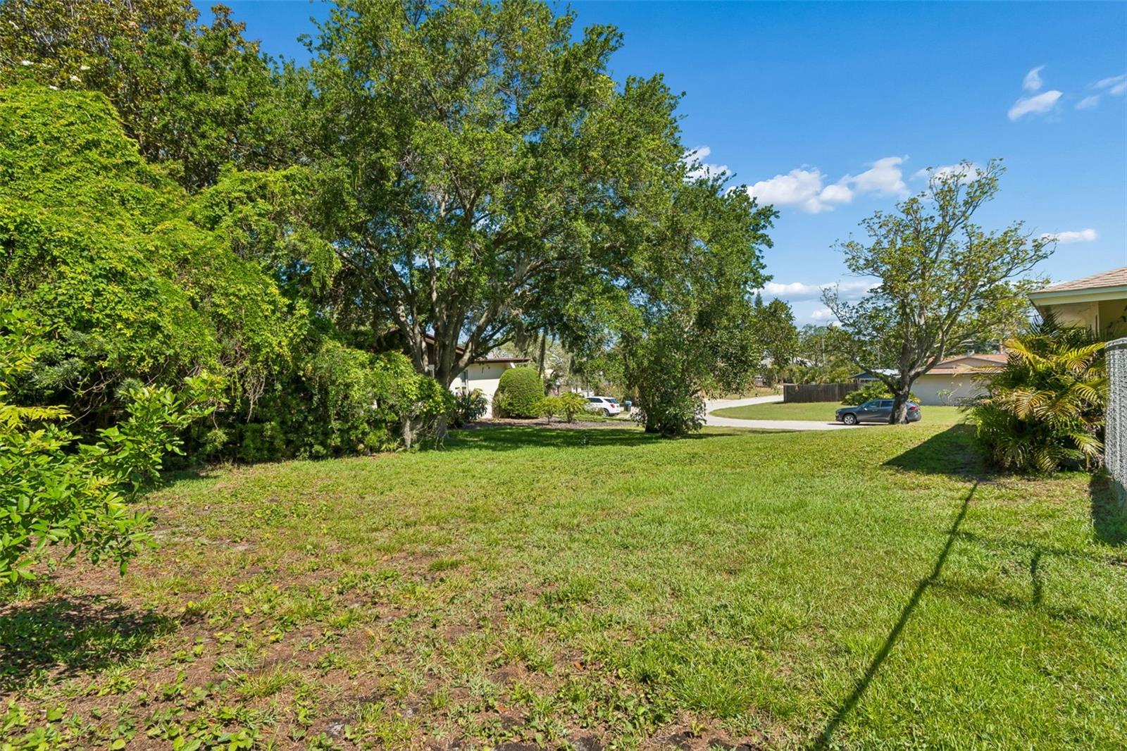 1251 HOLIDAY DRIVE, TARPON SPRINGS, FL, 34689