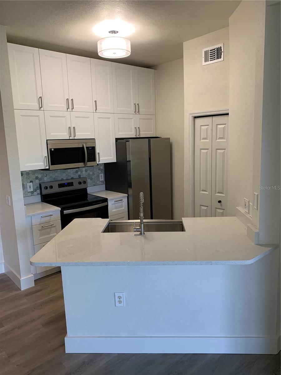 5152 NORTHRIDGE RD #302, SARASOTA, FL, 34238