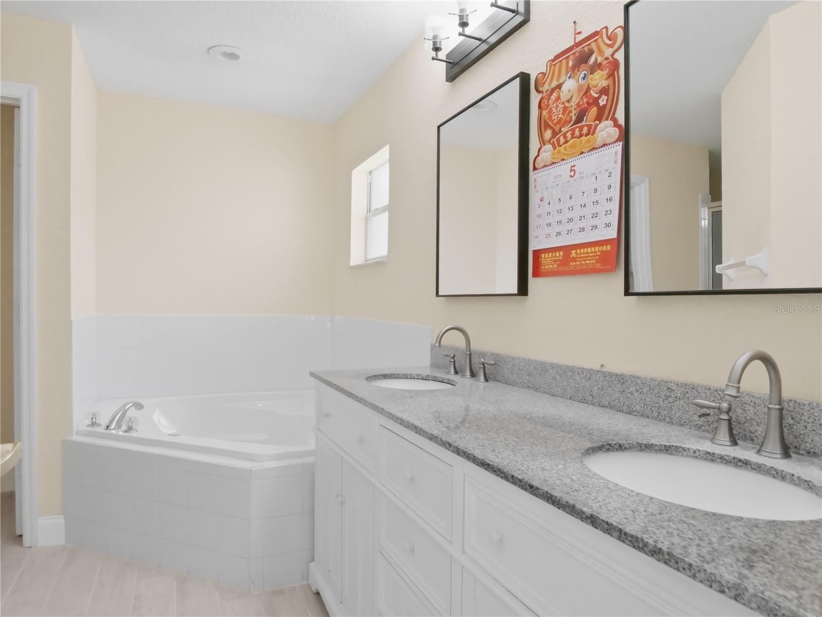 5553 MOON VALLEY DR, LAKELAND, FL, 33812