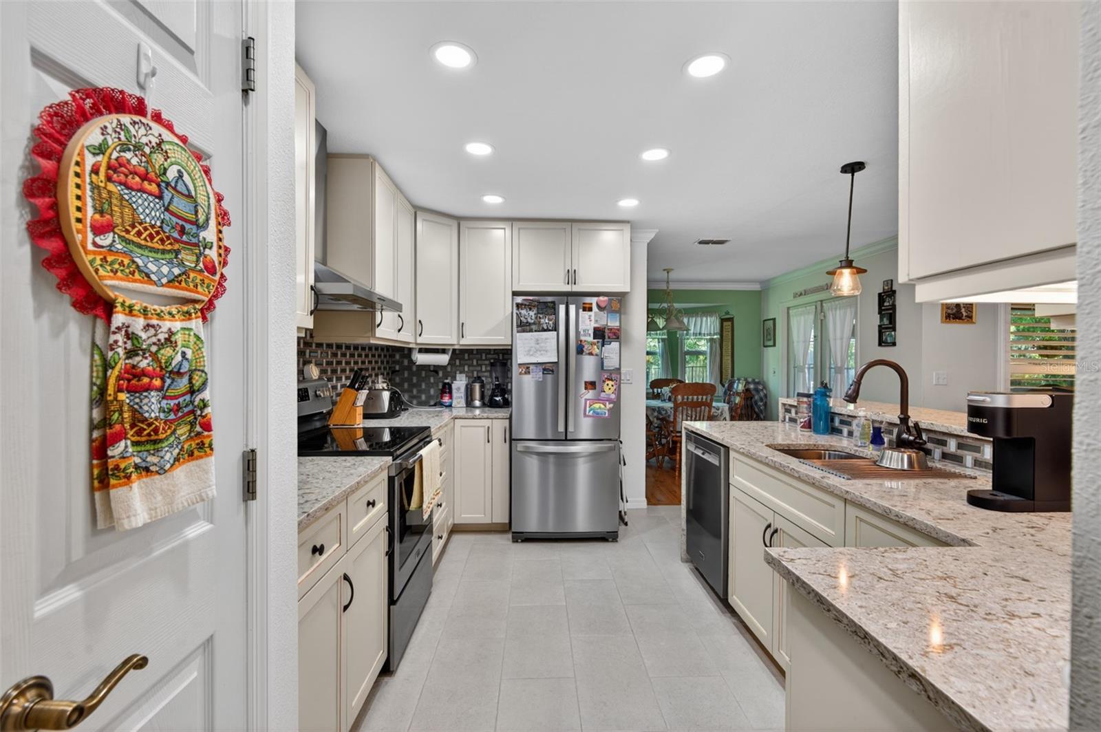 12293 WOLF DEN RD, WEEKI WACHEE, FL, 34614