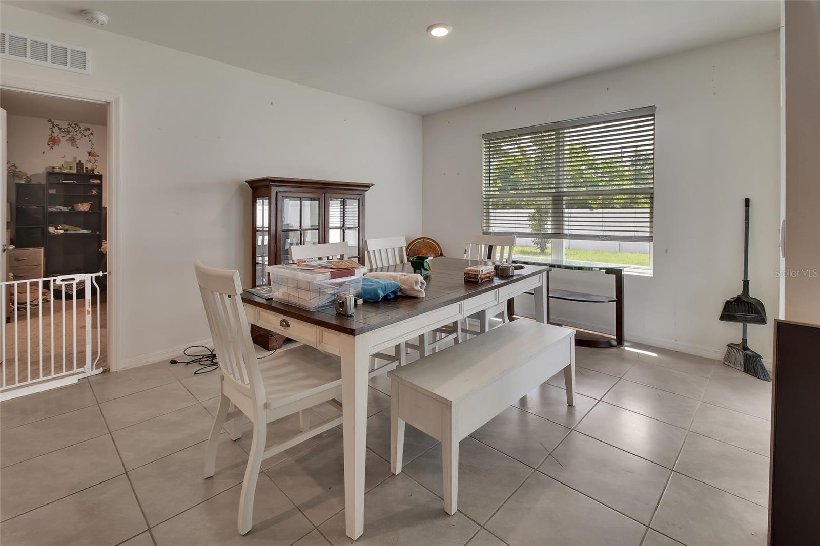 1235 WINTER GRAY CIR, DELTONA, FL, 32738
