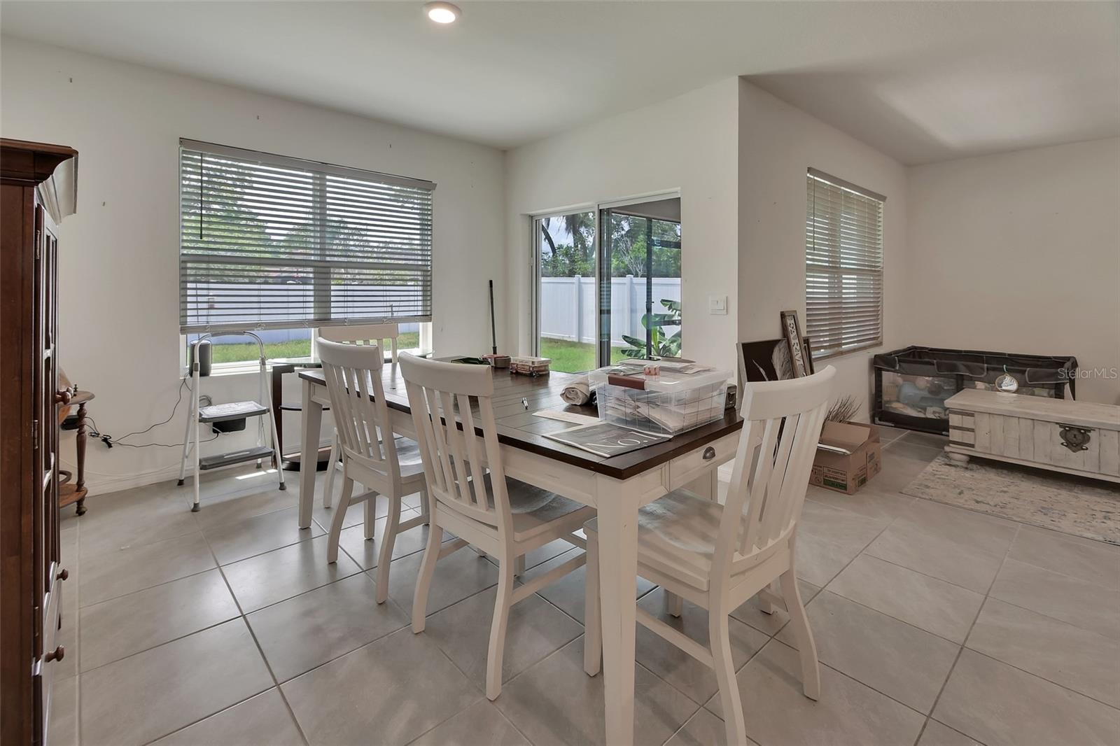 1235 WINTER GRAY CIR, DELTONA, FL, 32738