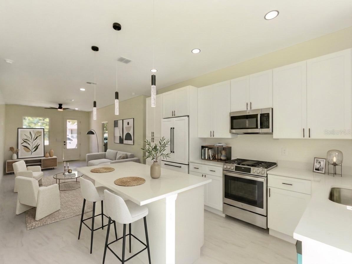 2060 DIXIE AVE, SANFORD, FL, 32771