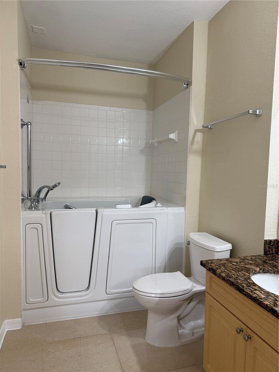 3725 CONROY RD #2127, ORLANDO, FL, 32839