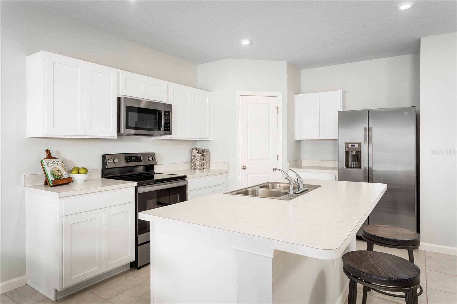 1566 STARLING SONG LN, LAKELAND, FL, 33811