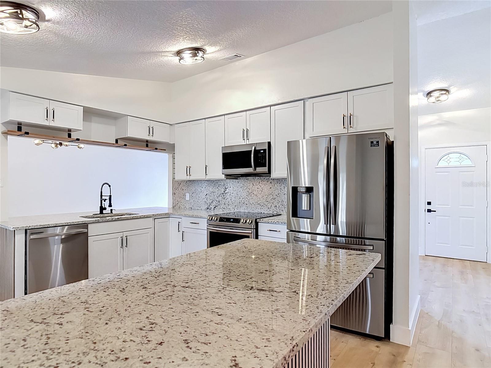 921 FORT SMITH BLVD, DELTONA, FL, 32738