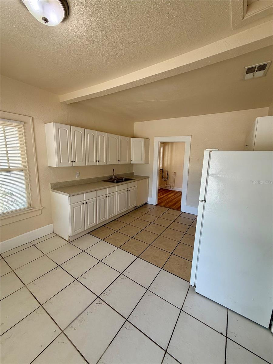 750 38TH AVE S, ST PETERSBURG, FL, 33705