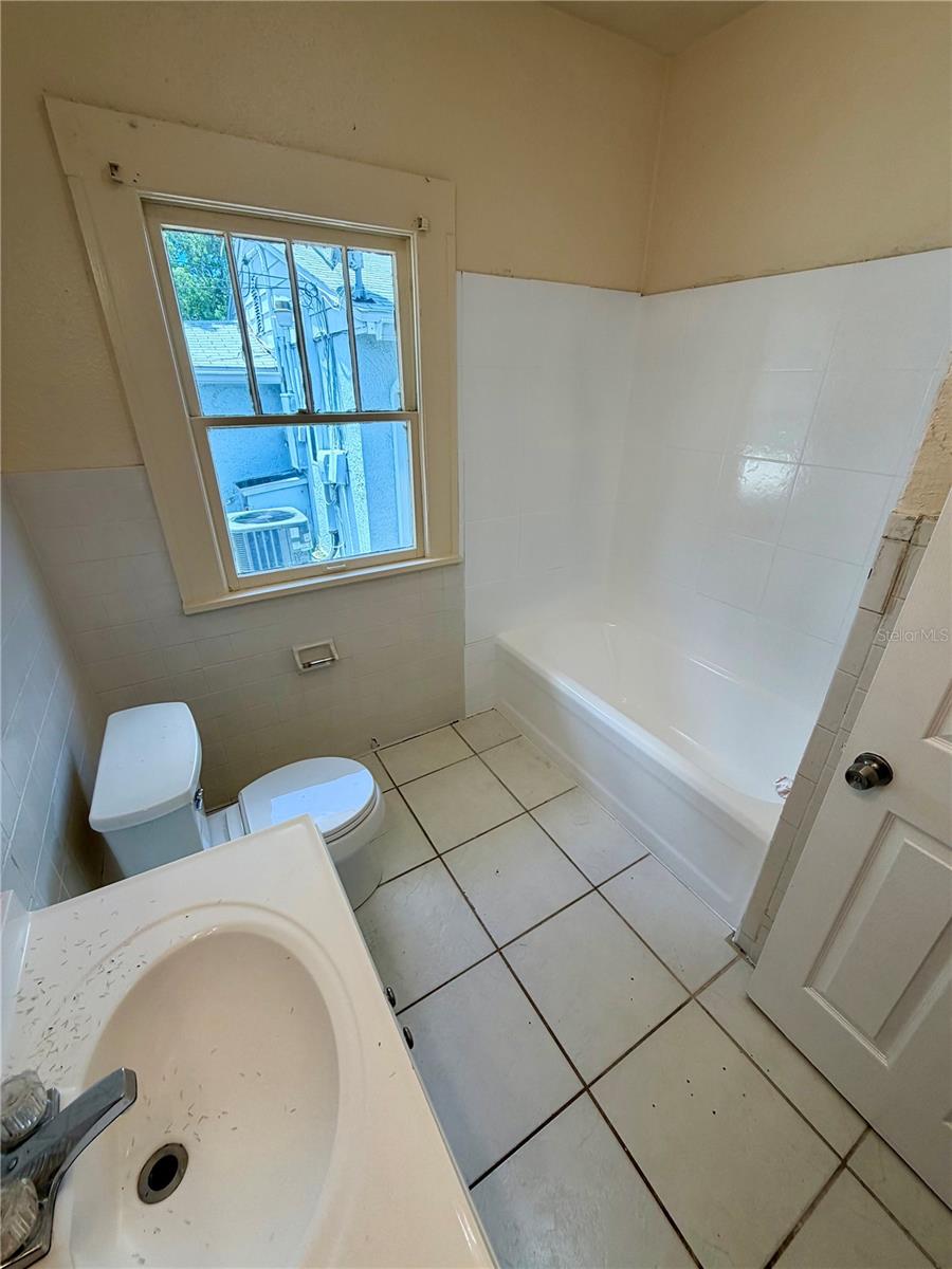 750 38TH AVE S, ST PETERSBURG, FL, 33705