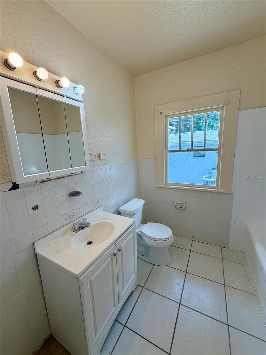750 38TH AVE S, ST PETERSBURG, FL, 33705
