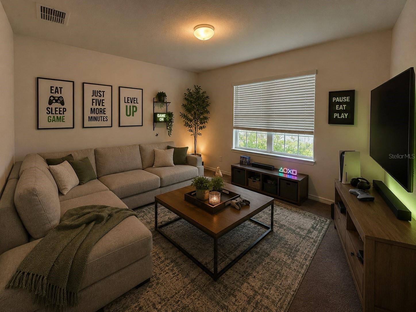 30596 THUNDERBIRD DR, WESLEY CHAPEL, FL, 33545