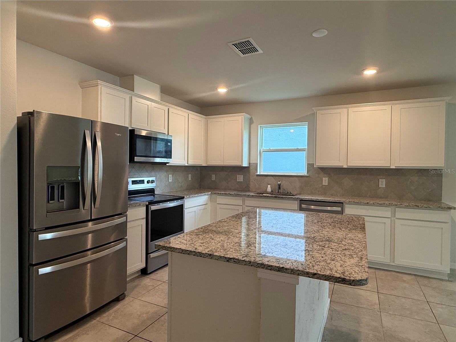 30596 THUNDERBIRD DR, WESLEY CHAPEL, FL, 33545