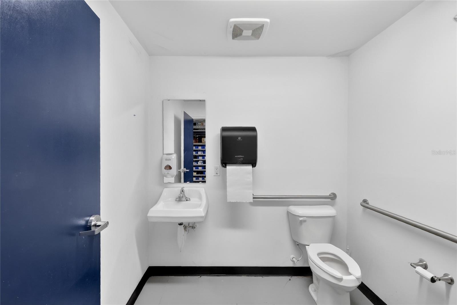 3411 W MAIN ST #3 & 4, LEESBURG, FL, 34748