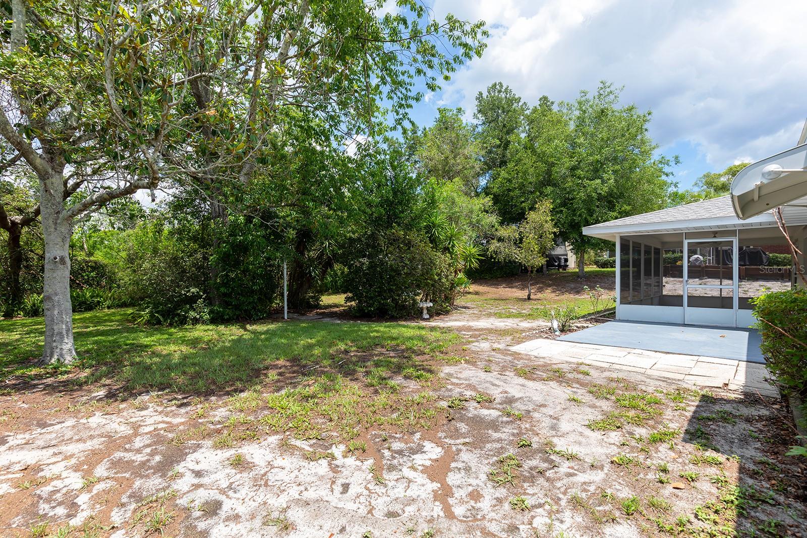 742 ARMADILLO DR, DELTONA, FL, 32725