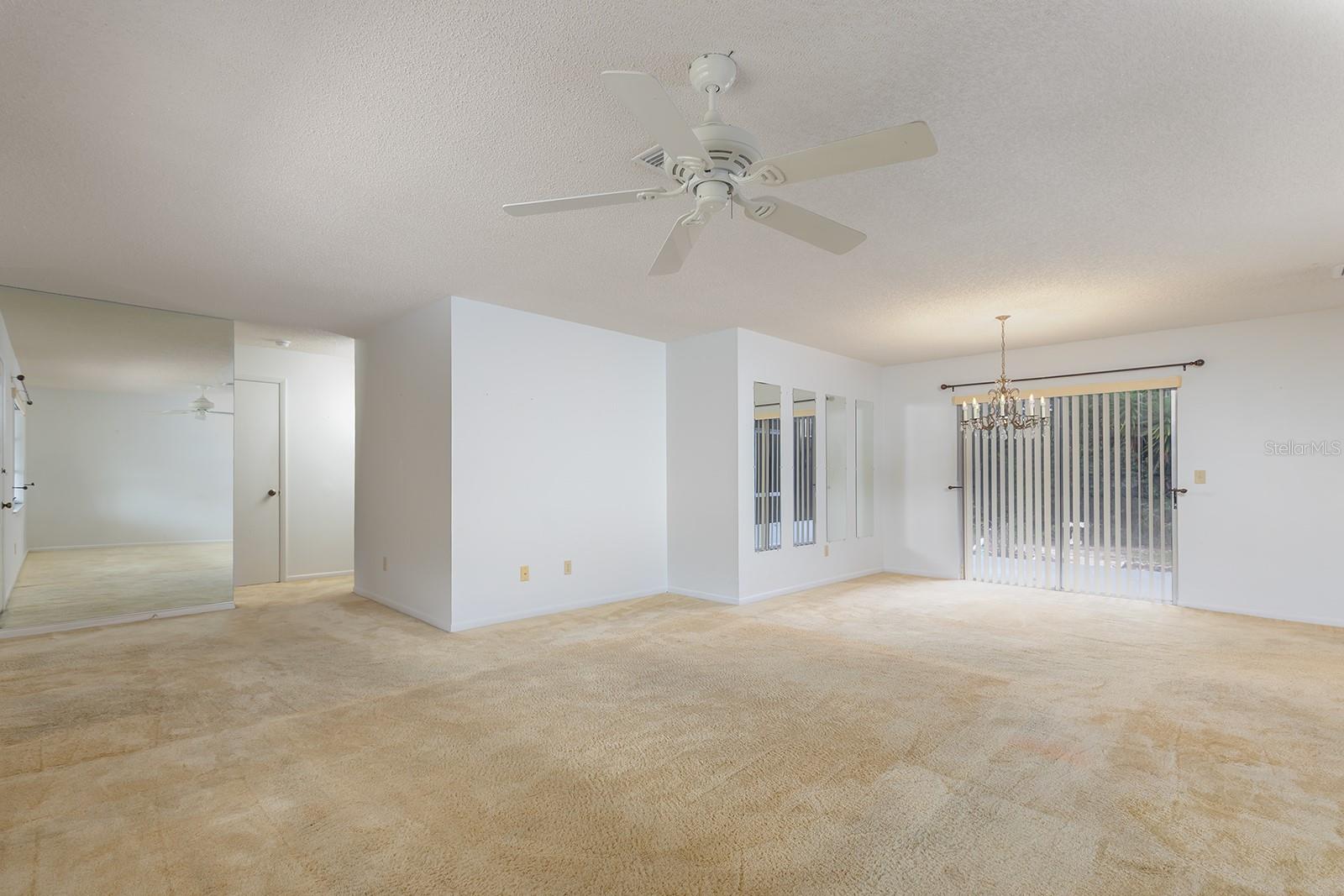 742 ARMADILLO DR, DELTONA, FL, 32725