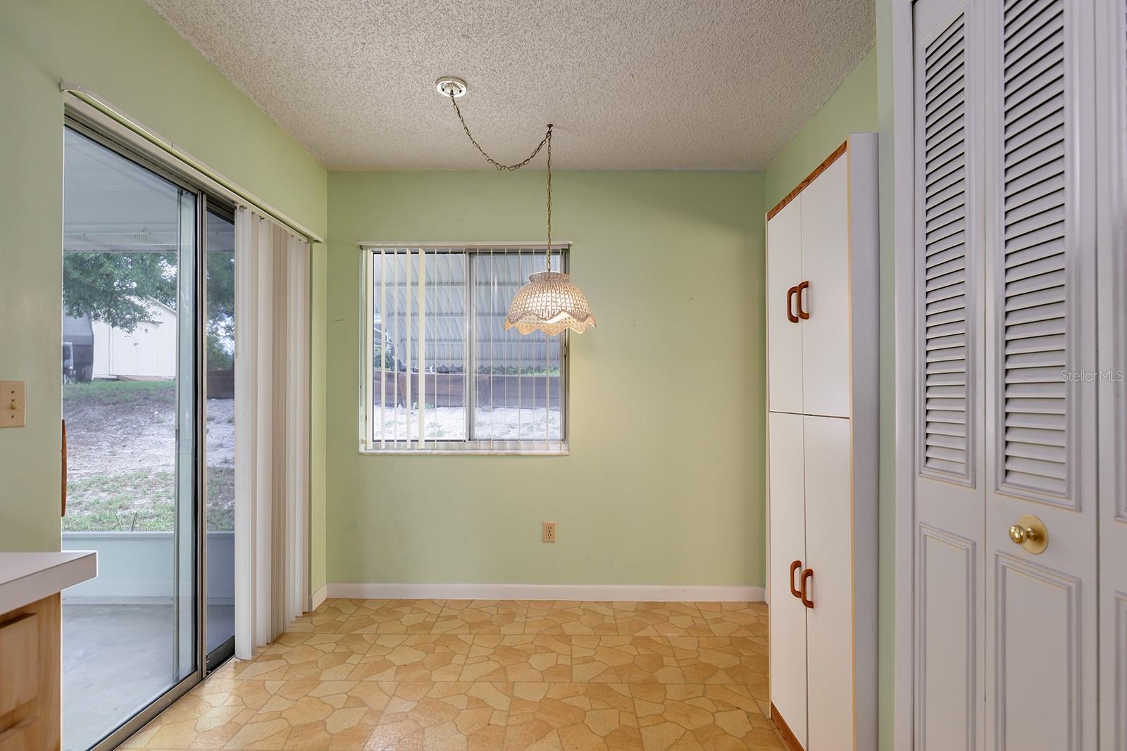 742 ARMADILLO DR, DELTONA, FL, 32725