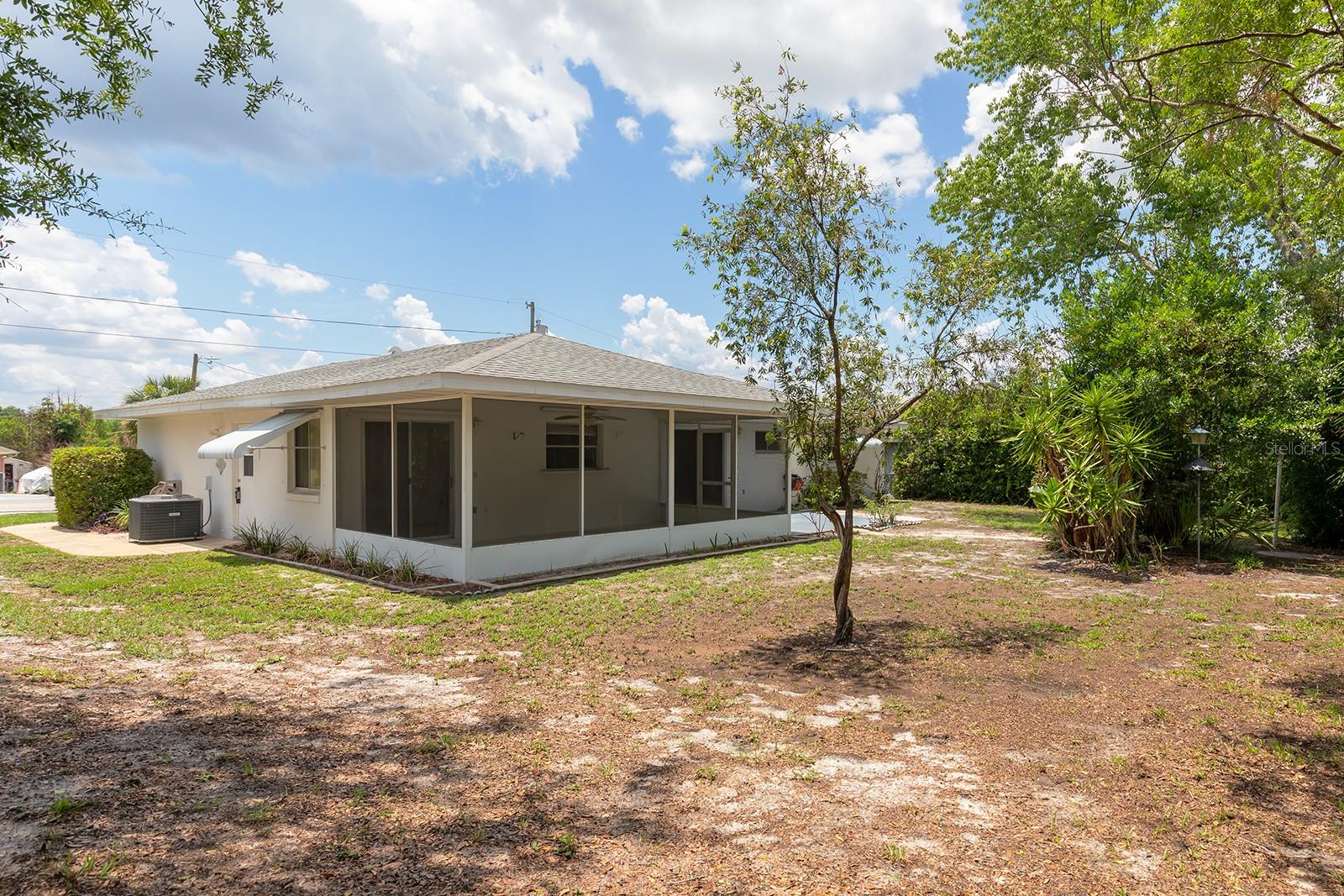 742 ARMADILLO DR, DELTONA, FL, 32725