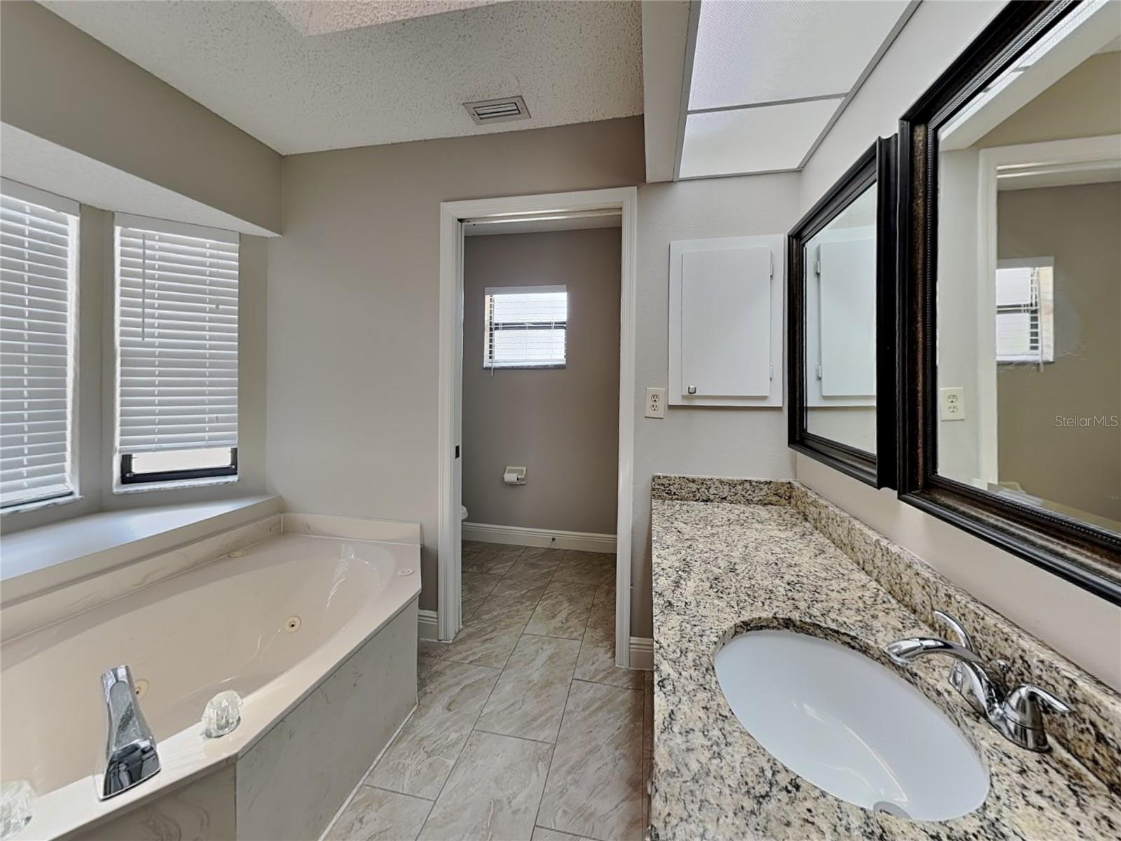PORT CHARLOTTE SEC 033, PORT CHARLOTTE, FL, 33954