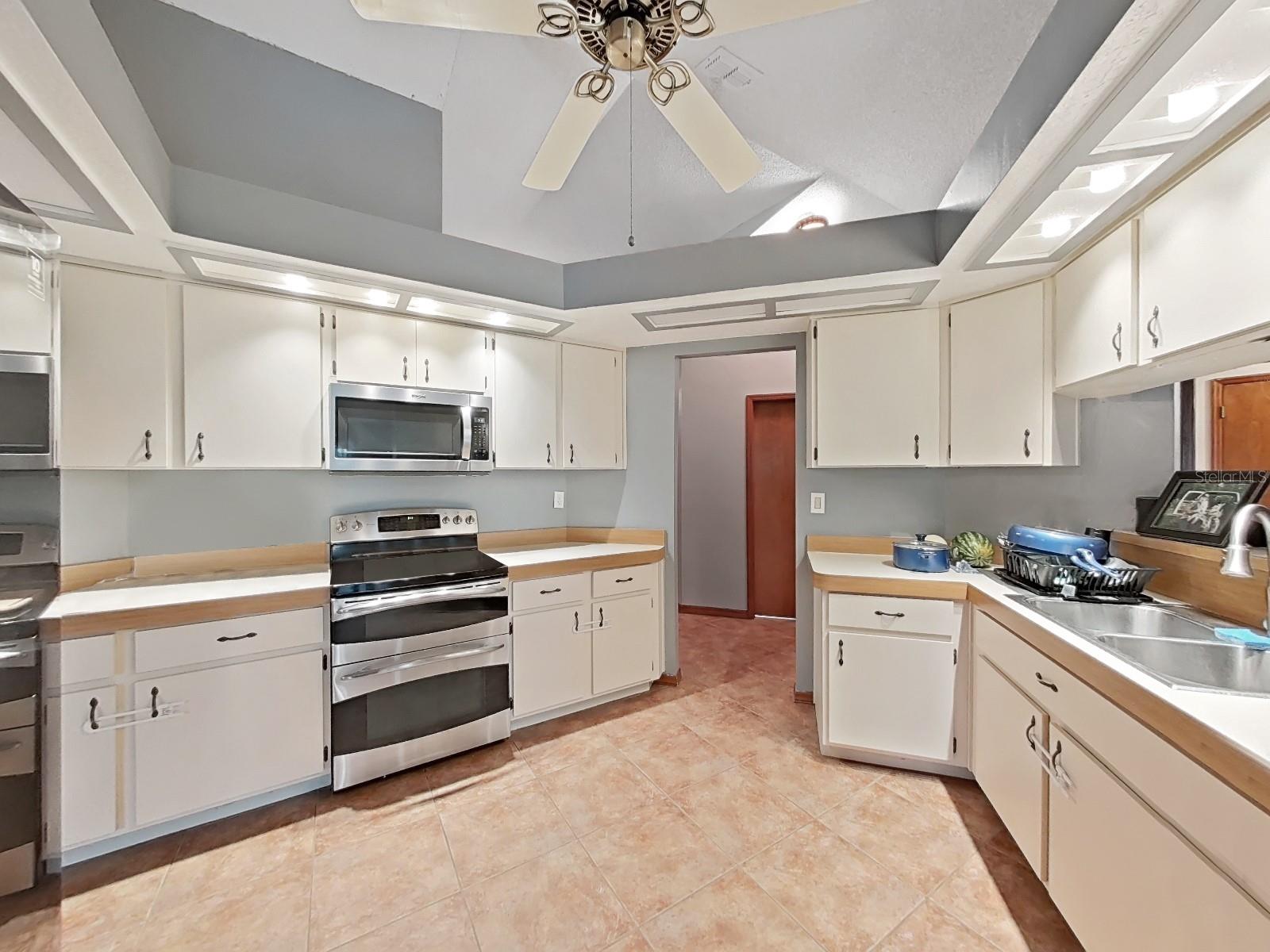 13094 HUNTINGTON WOODS AVE, SPRING HILL, FL, 34609