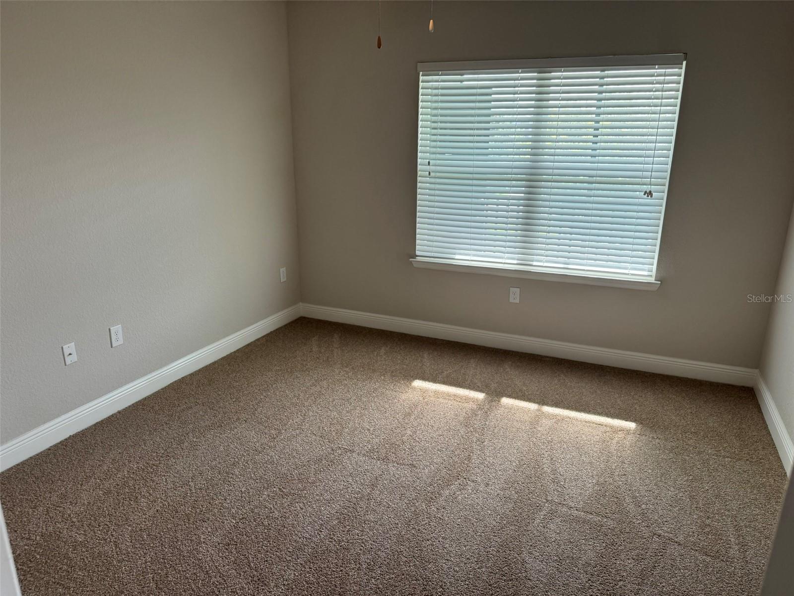 2420 ANN ROU RD #201, TAVARES, FL, 32778