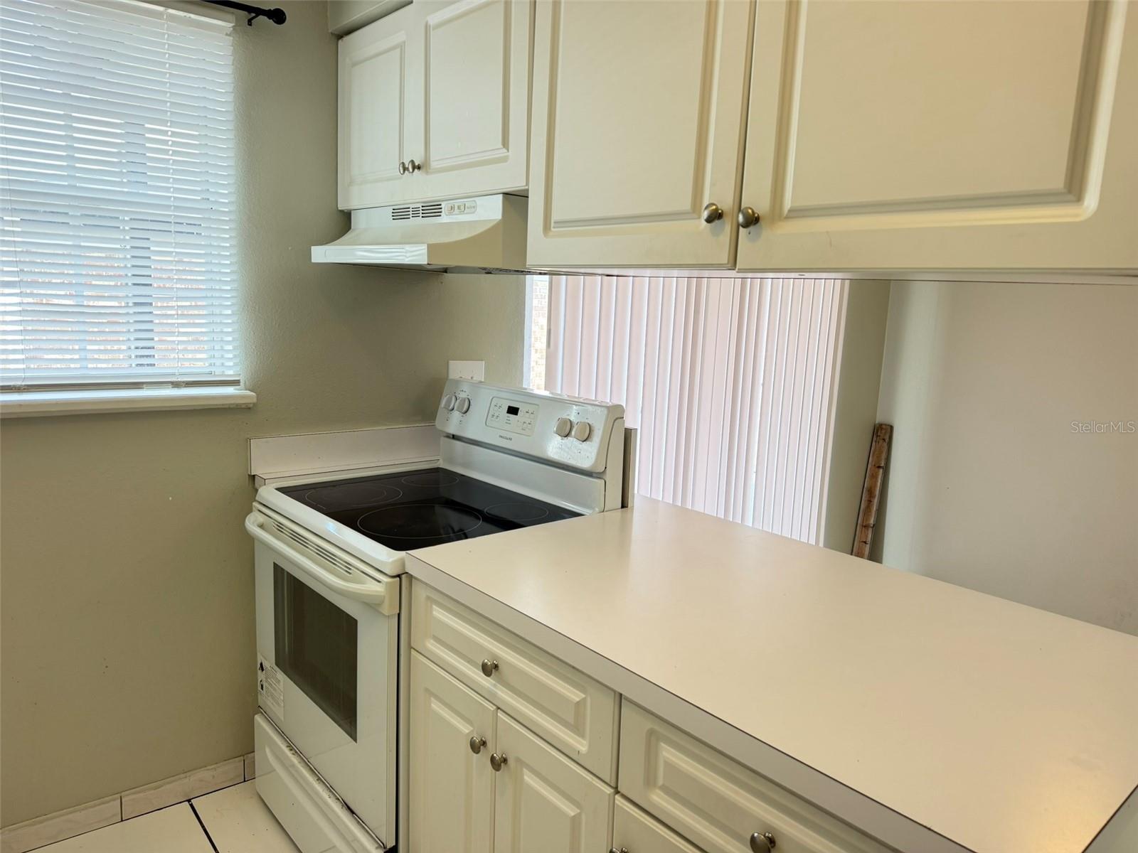 5317 CURRY FORD RD #Q201, ORLANDO, FL, 32812