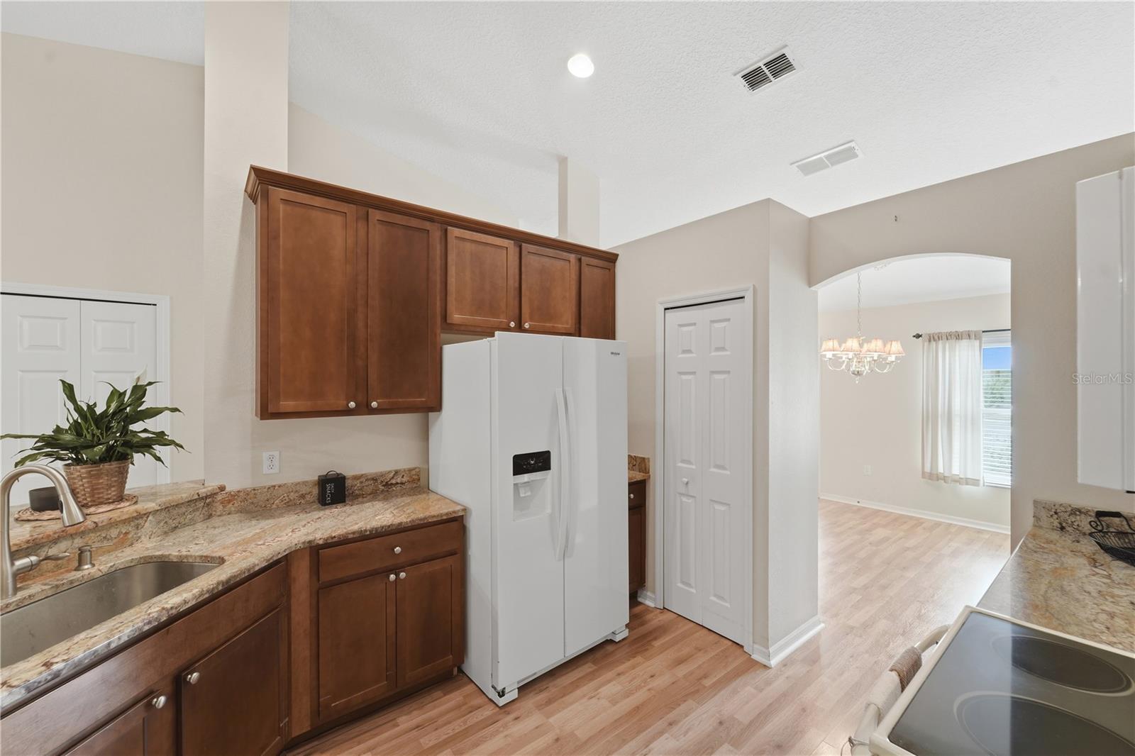 712 CYPRESS OAK CIR, DELAND, FL, 32720
