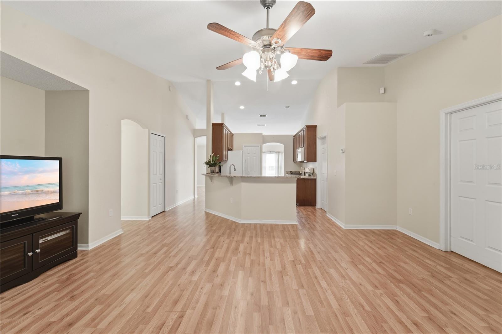 712 CYPRESS OAK CIR, DELAND, FL, 32720