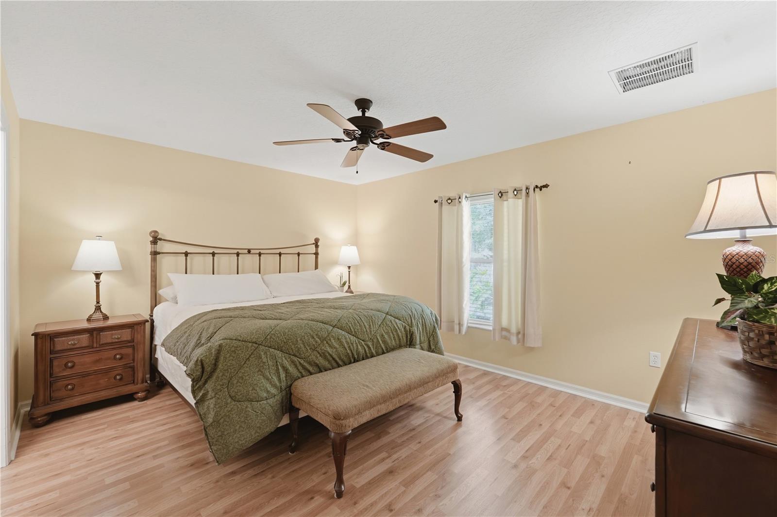 712 CYPRESS OAK CIR, DELAND, FL, 32720