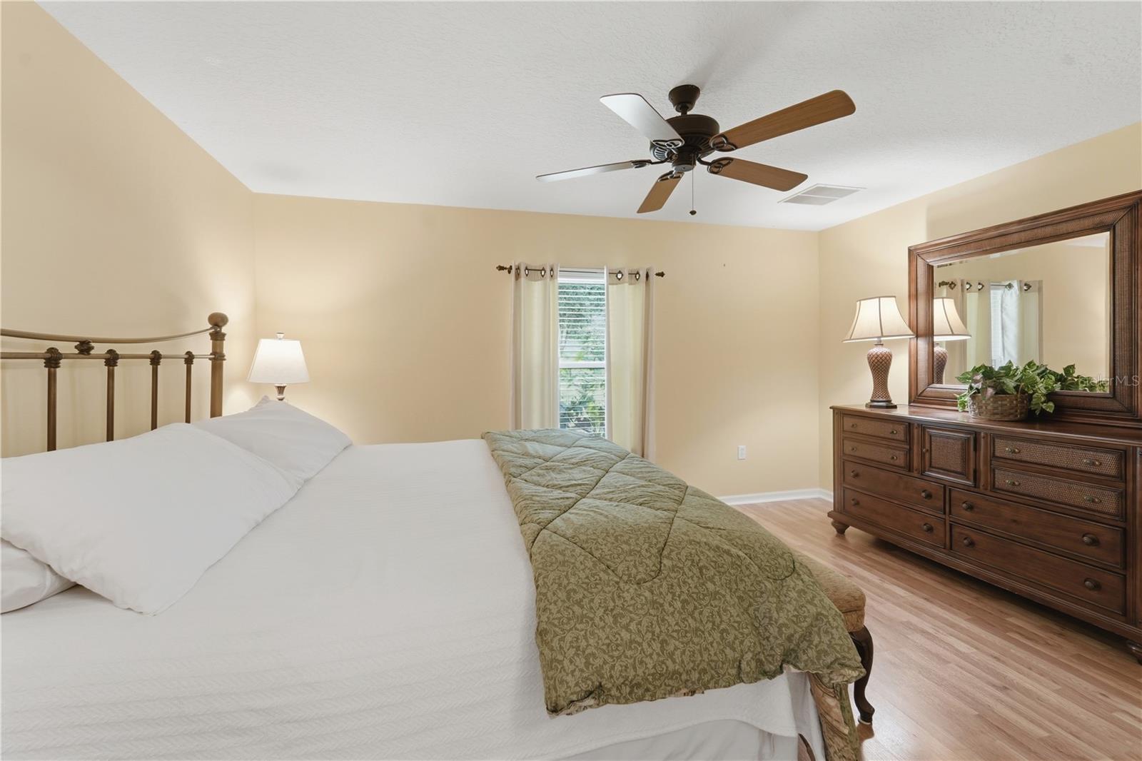 712 CYPRESS OAK CIR, DELAND, FL, 32720