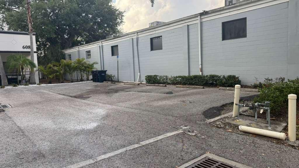 608 S TAMPANIA AVE, TAMPA, FL, 33609