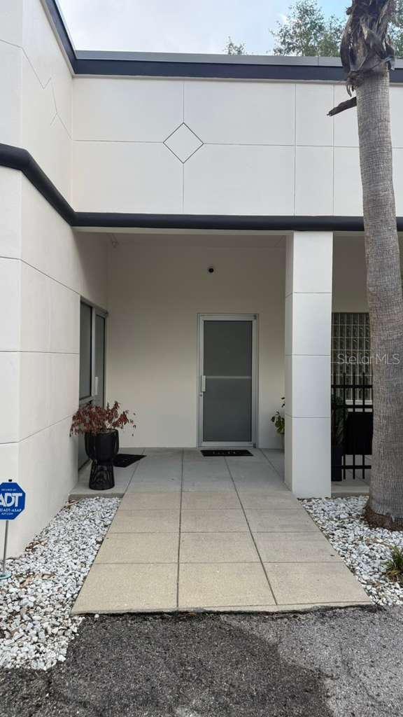 608 S TAMPANIA AVE, TAMPA, FL, 33609