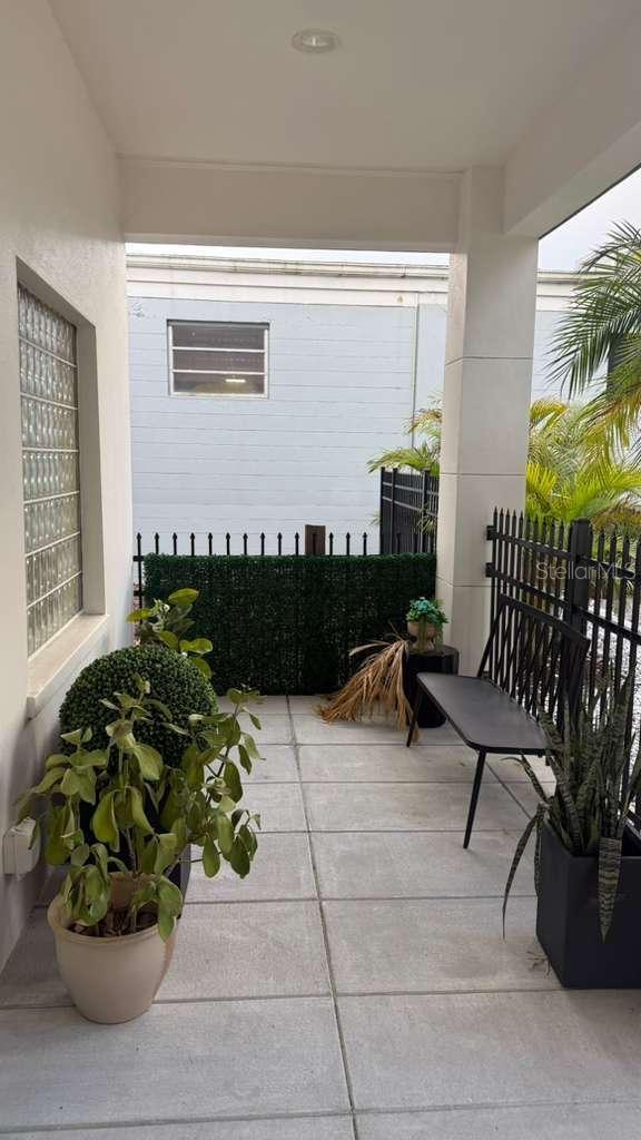 608 S TAMPANIA AVE, TAMPA, FL, 33609