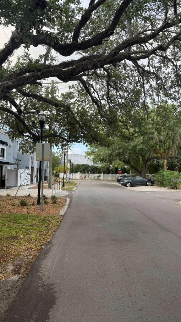 608 S TAMPANIA AVE, TAMPA, FL, 33609