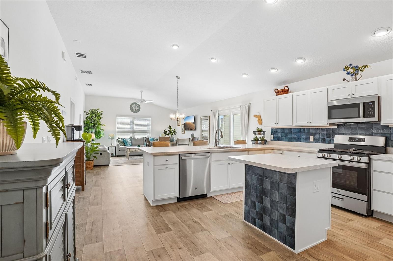 1461 EMMA PL, THE VILLAGES, FL, 32163