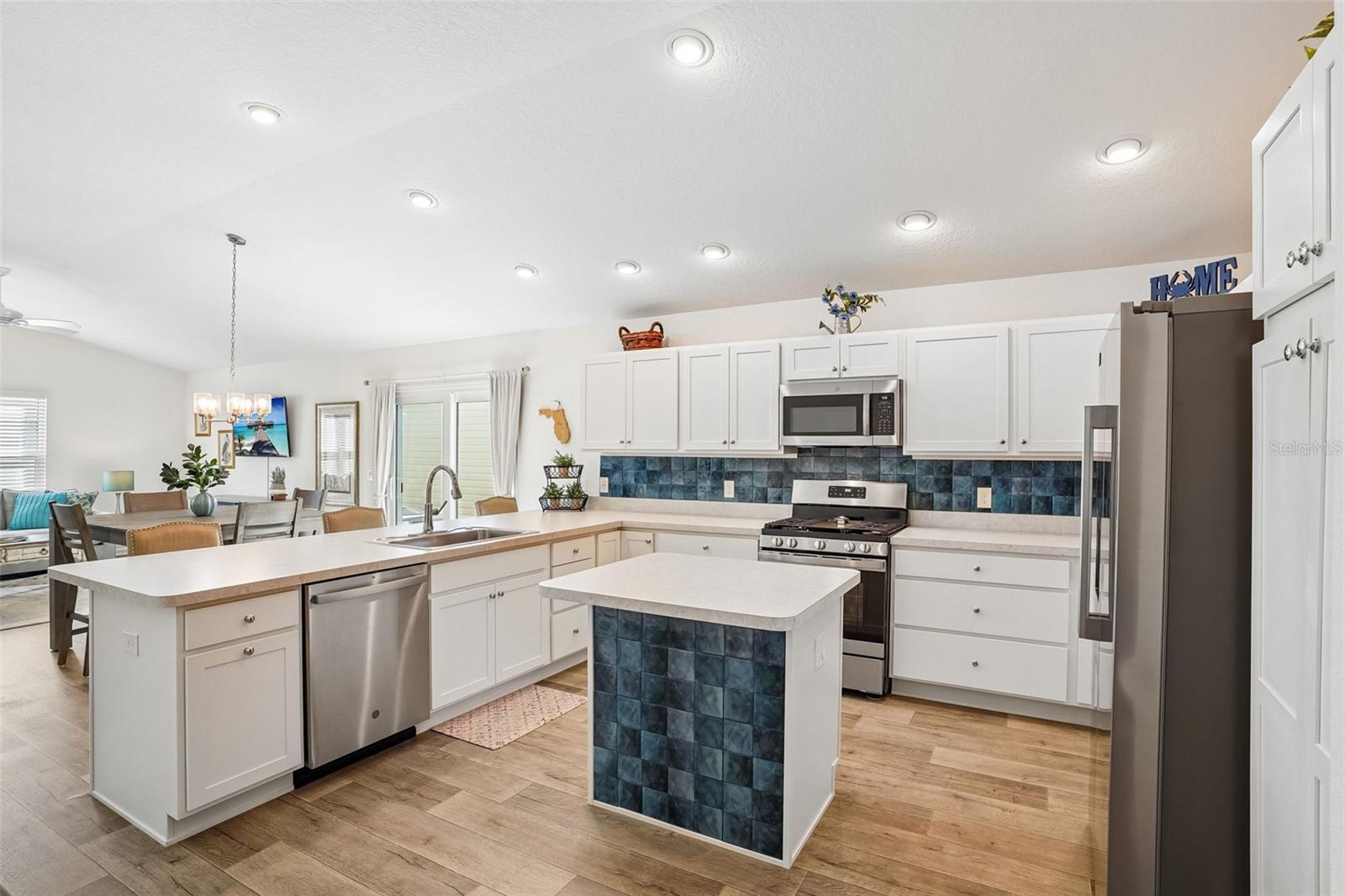 1461 EMMA PL, THE VILLAGES, FL, 32163
