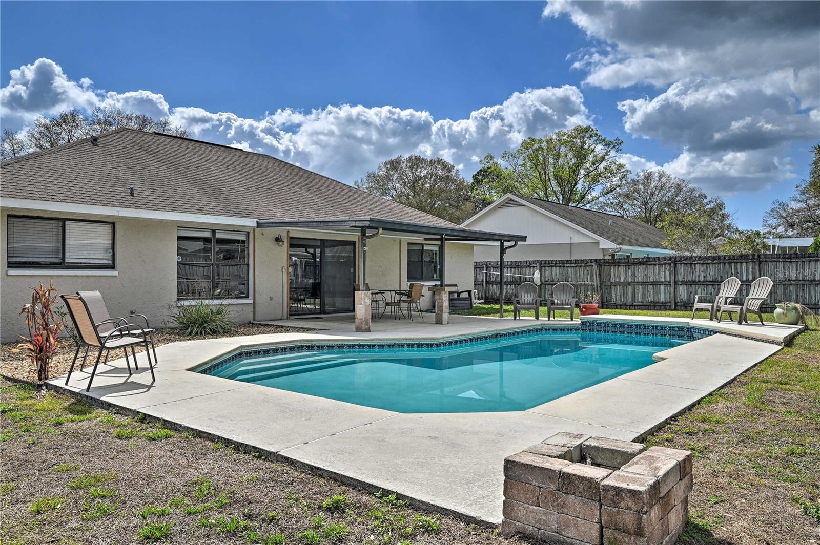 5120 NASHVILLE DR, TAMPA, FL, 33624